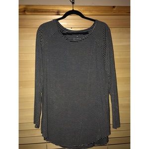 American Eagle Outfitters B&W Striped T-shirt